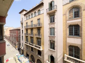 Big double bedroom close to Petit Palau