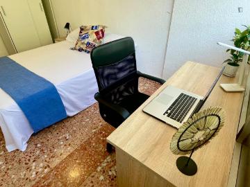 Big double bedroom near Universitat d'Alacant