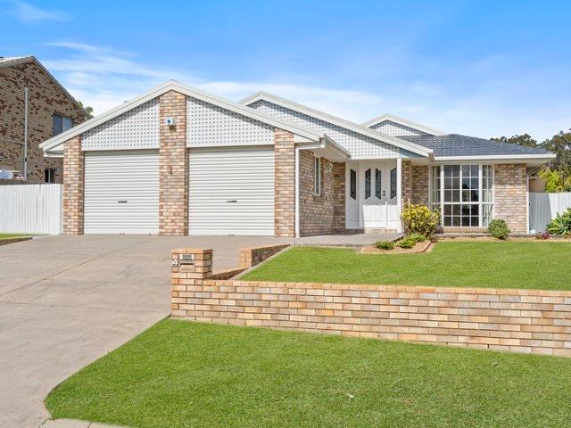 BIG FAMILY HOME. BIG BLOCK. BIG OPPORTUNITY