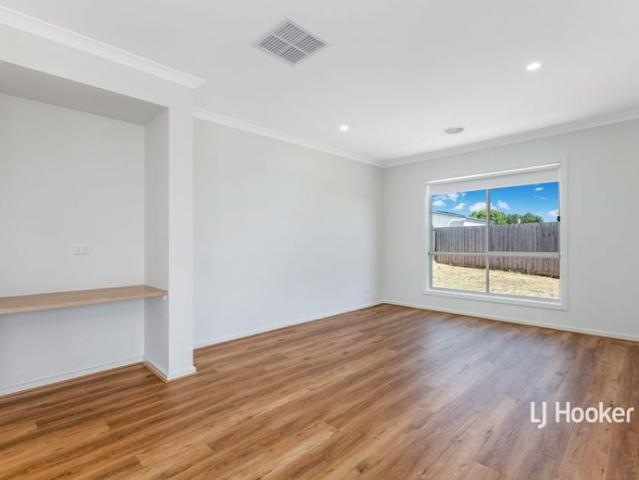 BIG FAMILY HOME IN QUIET COURT