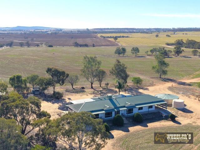 Big Family Home on 102.5 Acres!