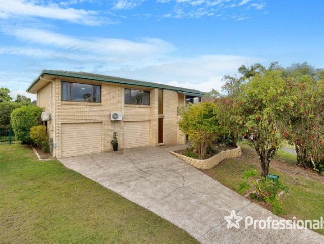 Big family home with a pool!