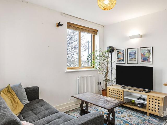 Big Hill, Hackney, London, E5 9HH