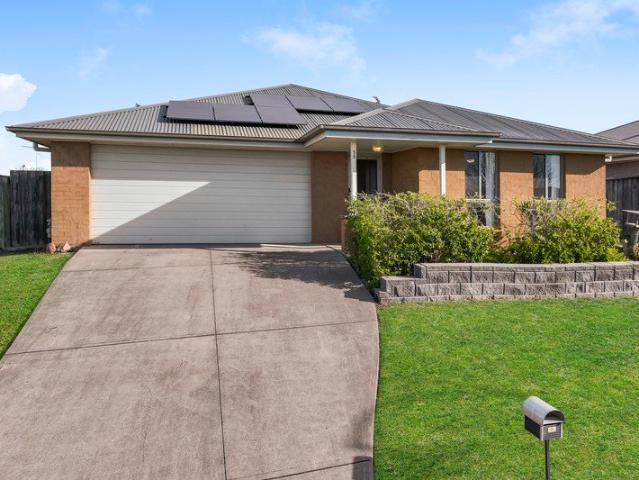 Big on Family Space, Easy on Everyday Living