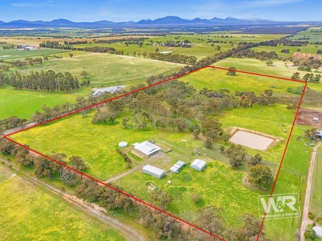 BIG ON SPACE, BIG ON LIFESTYLE 37 ACRES WITH SHEDS & STABLES