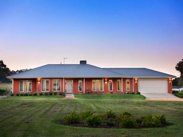 Big on Space, Lifestyle and Possibility A Standout 3.45 Acre Maldon Property