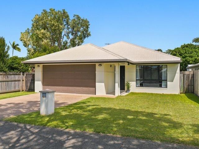Big on Space, Lifestyle & Potential Right in the Heart of Yorkeys Knob