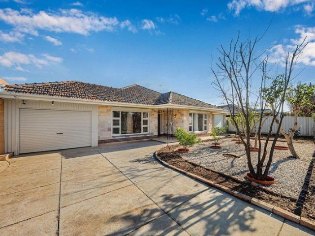 Big Land, Wide Frontage And Endless Potential in Brahma Lodge