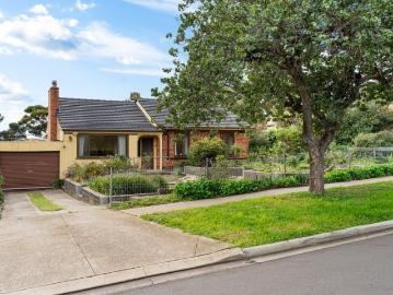 Big Land, Blue Sky Potential & A Parkside Position
