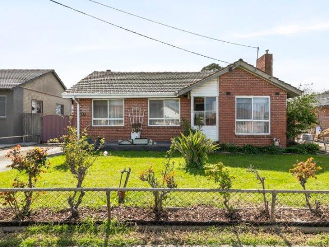 Big Land, Endless Possibilities in a Convenient Location