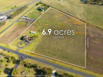 Amazing Opportunity on 6.9 acres