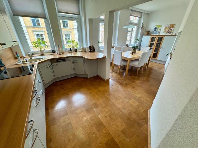 Big maisonette at Brühl Boulevard in Chemnitz, Chemnitz Amsterdam Apartments for Rent