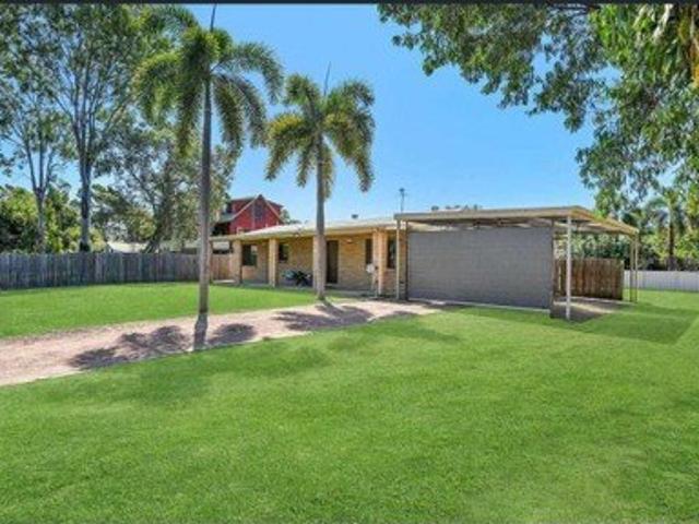 Big Shed in Bushland Beach !