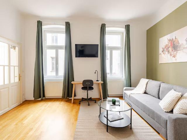 Big Studio in best location, Vienna Style Building, fully renovated and equipped for a perfect stay