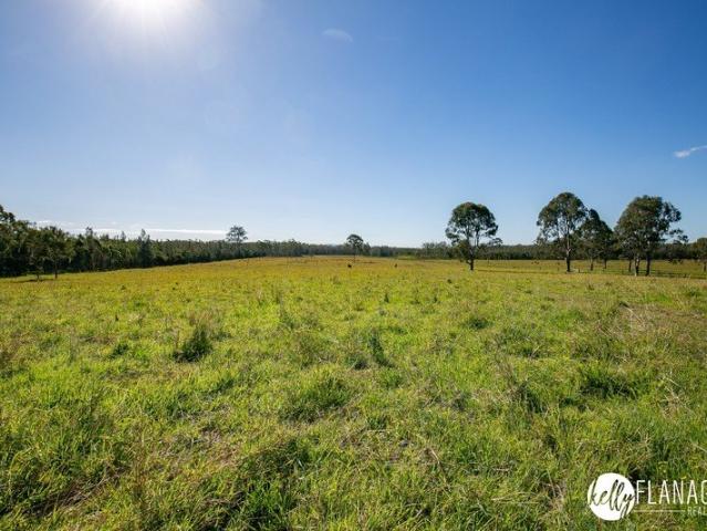BIG PRIVATE PRODUCTIVE ACRES 15 MINUTES FROM TOWN, 30MINUTES TO BEACHES 134.7Ha 336Ac