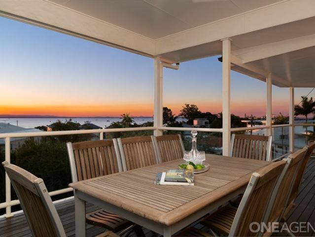 BIG VIEWS, BAYSIDE BREEZES & EASY SCARBOROUGH LIVING