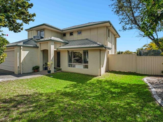 BIG VIEWS, BIG BLOCK & READY TO BE SOLD ACT FAST