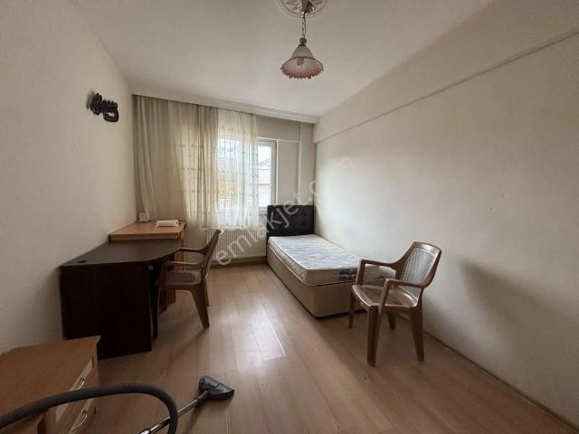 Biga Hamdibey Mah. Merkezi Konumda 2+1 Eşyalı Kiralık Daire