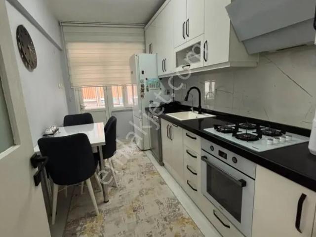 Biga Sakarya Mahallesi Ayazma Caddesi'nde Kiralık 2+1 Geniş Ara Kat Daire