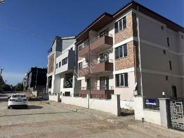Biga Yeniyaka’da Sıfır, Balkonlu Satılık 1+1 Daire