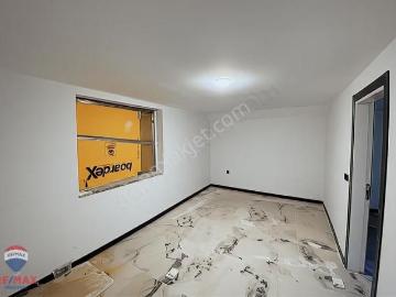 Biga/kalafat Bölgesi Görülmeye Değer Satılık 5+1 Triplex Villa