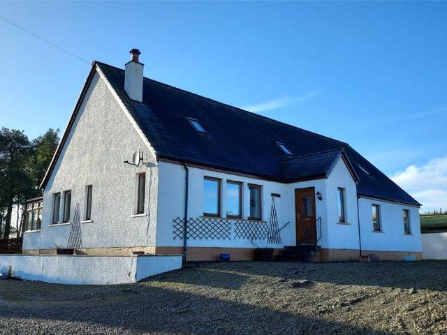 Biggar, South Lanarkshire ML12, 4 bed bungalow to rent, £2,200 pcm | PrimeLocation