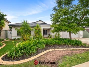 Bigger. Better. Quieter. | Luxury Bushland Retreat in Aubin Grove