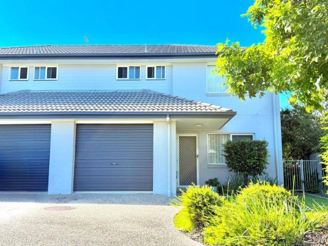 Spacious 3 Bedroom Townhouse in Griffin! Huge Price Reduction