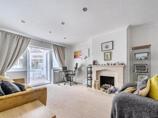 Biggin Hill, Sunningvale Avenue, Westerham, 3 Bedroom Semi detached