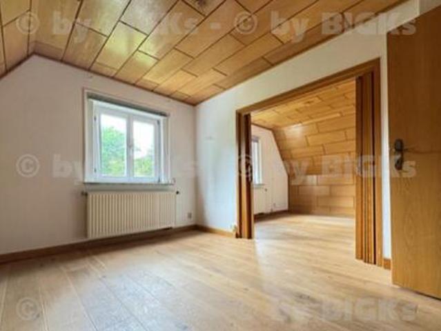 BIGKs Schleusingen: 3 Raumwohnung mit großem Garten inkl. Kücheneinrichtung, Duschbad