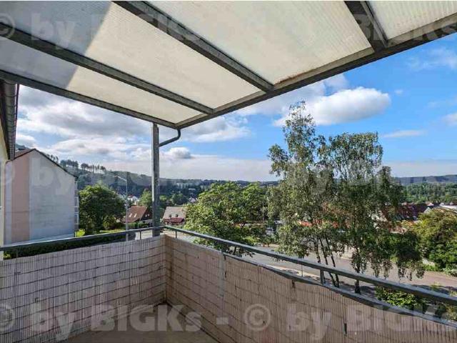 BIGKs: Suhl Leninring: 2 Raum Wohnung Suhl,sep.Küche,Wannenbad, Balkon