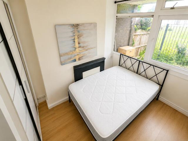 Bigland Street, London E1, 5 bed shared accommodation to rent, £690 pcm | PrimeLocation