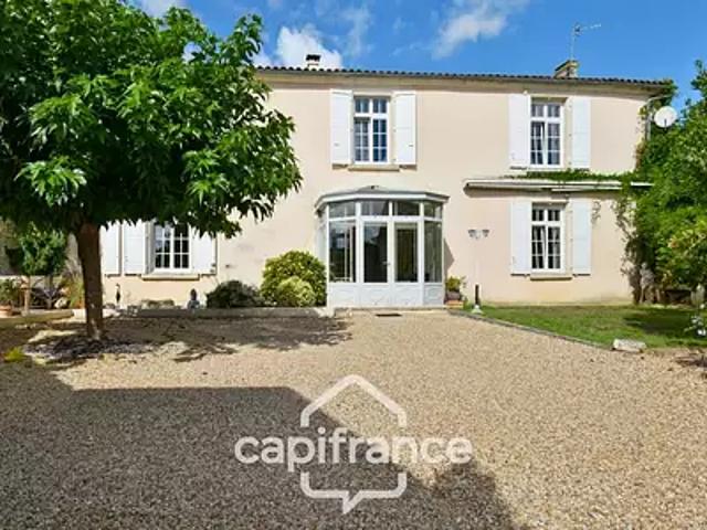 Bignay 17400 Achat / Vente maison 10 pièces t10 piscine jardin