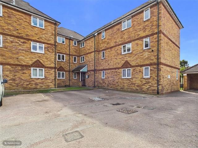 Bignell Croft, Highwoods, Colchester, Essex CO4, 2 bed flat to rent, £1,100 pcm | PrimeLocation