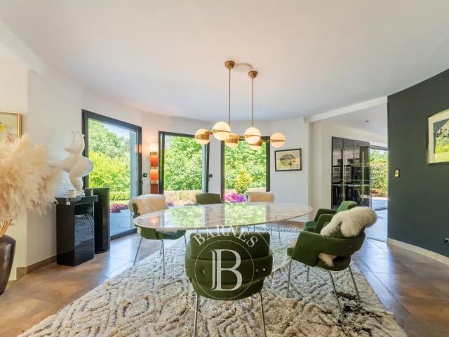 Bihorel le Chapitre Villa Contemporaine dans un parc excep. 467m² Bihorel