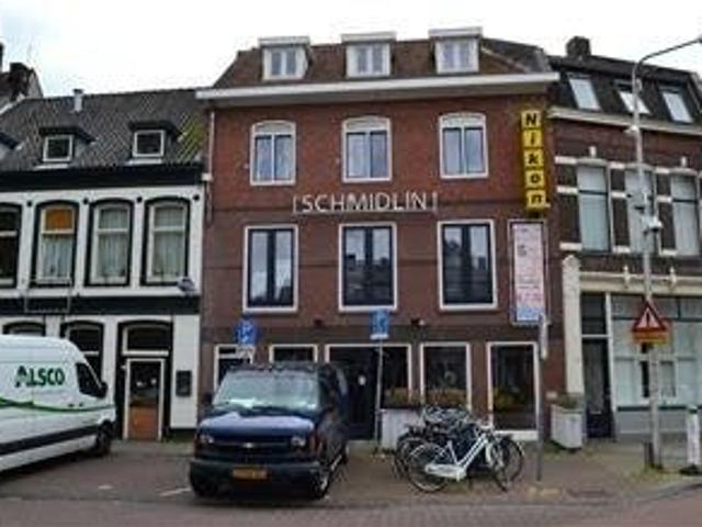Bijzonder fraai en in 2008 volledig gerenoveerd