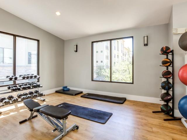 Biltmore at Camelback 2 Bedroom Apartment for Rent at 2625 E Camelback Rd, Phoenix, AZ 85016