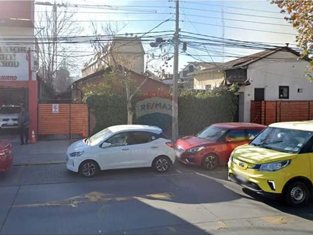 Bilbao comercial/habitacional. 5 dormitorios por 11160.00 en Providencia