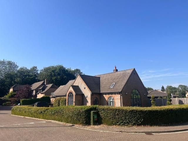 Bilbrook Lane, Furzton 5 bed detached house to rent £3,600 pcm £831 pw
