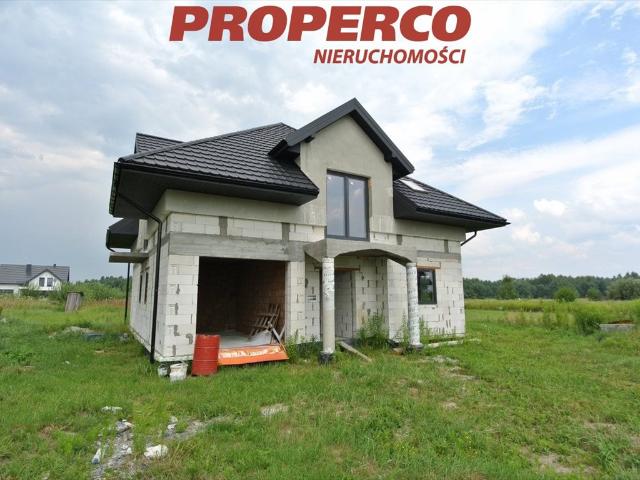 Nowoczesny dom 232,9 m² z garażem i dużą działką