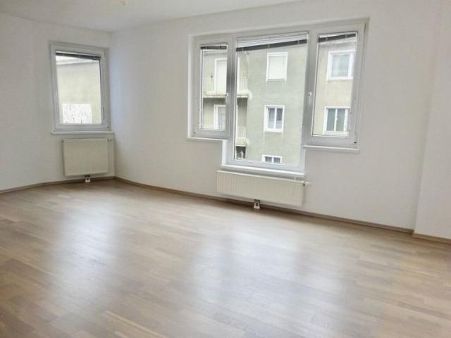 Bildhübsche Terrassenwohnung gleich neben Augarten + U2 Taborstraße, ruhig und sonnig, 4 Zimmer + Wohnküche, 3 Terrassen, Garage mietbar!
