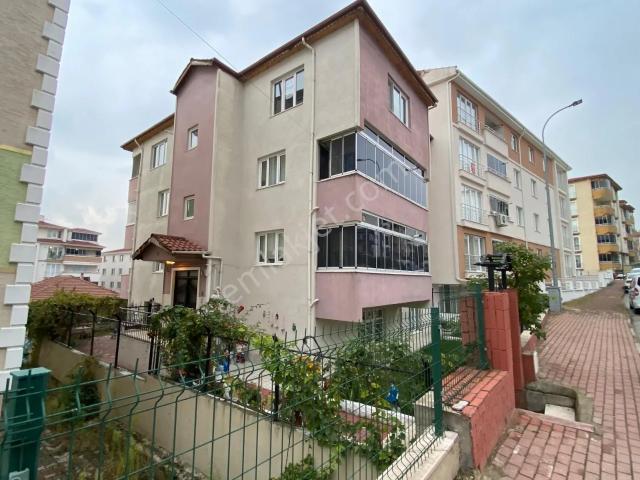 Bilecik Ertuğrulgazi'de Kiralık 3+1 Geniş Balkonlu Daire