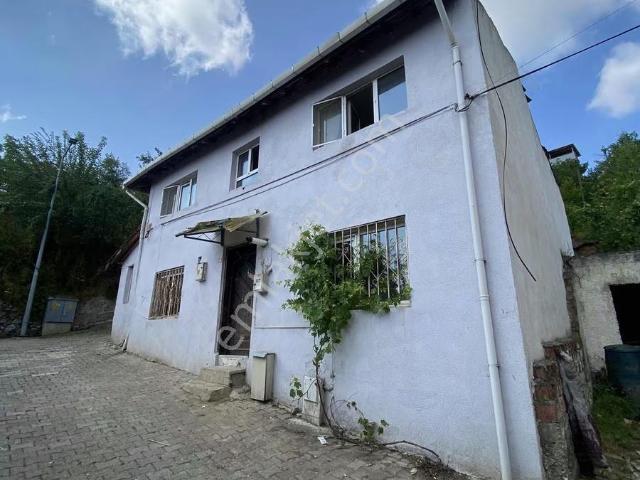 Bilecik Söğüt Cumhuriyet Mahallesinde Satılık Müstakil Ev