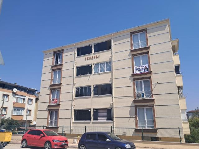 Bilecik Ş. Tahsin Büyük Çoban Caddesi'nde Geniş Satılık 2+1