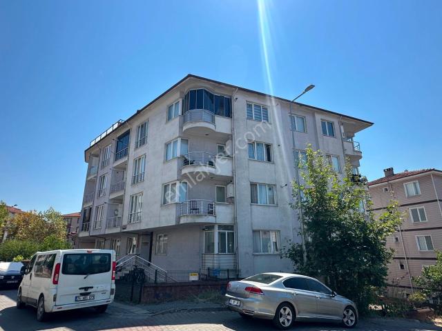 Bilgin Emlaktan Merkezde Geniş Kullanışlı Balkonlu 1+1 Satılık Daire