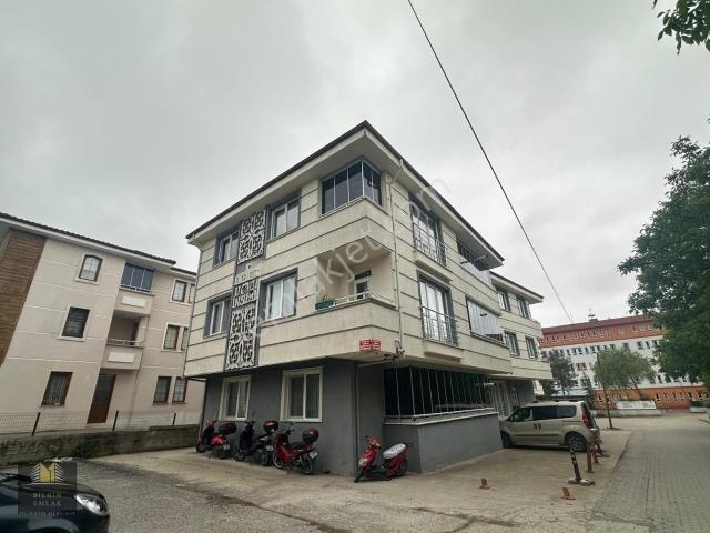 Bilgin Emlaktan Merkezi Konumda Geniş Kullanışlı 3+1 Satılık Daire