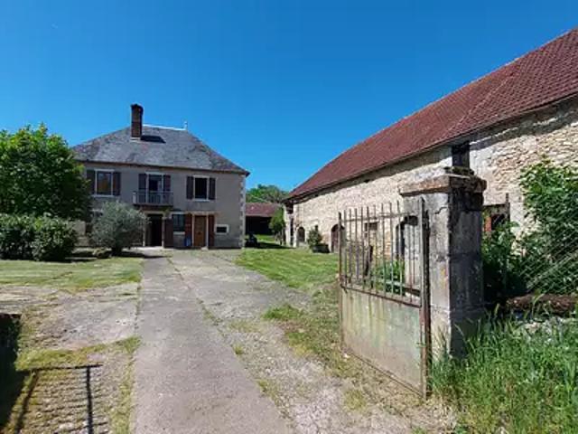 Bilhac 19120 Achat / Vente maison 8 pièces t8