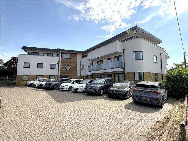 Billet Lane, Stanford le Hope, Essex. 2 bed apartment to rent £1,550 pcm £358 pw