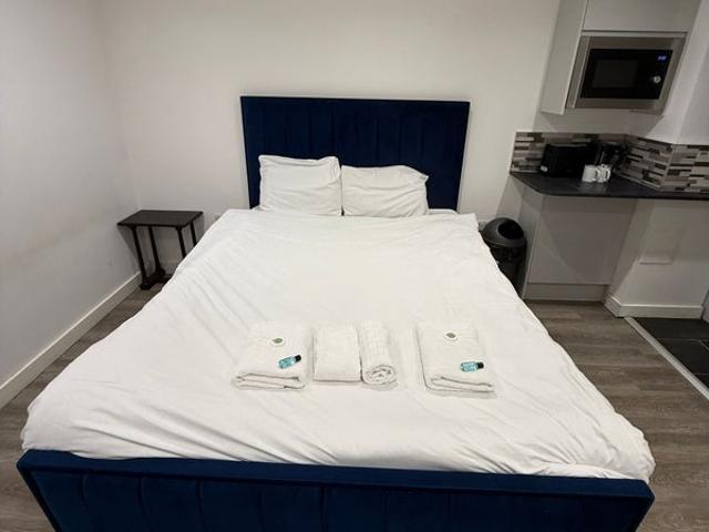 Bills Inc Furnished Self contained flat ASAP