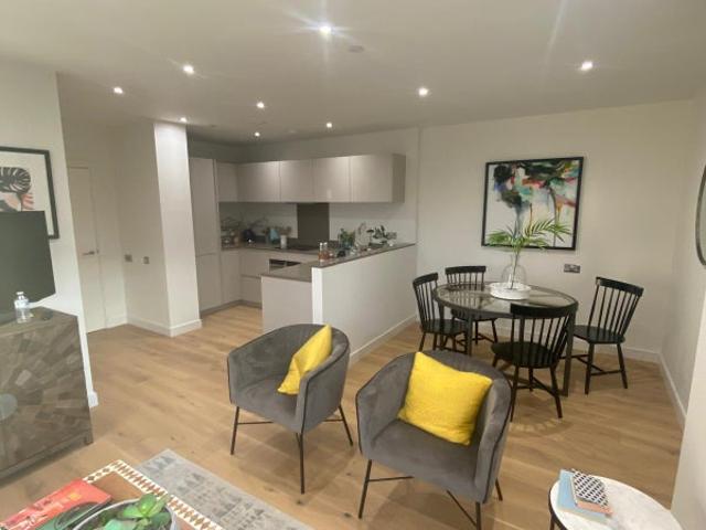 Bills Included* 2 Bed Fully Furnished Flat